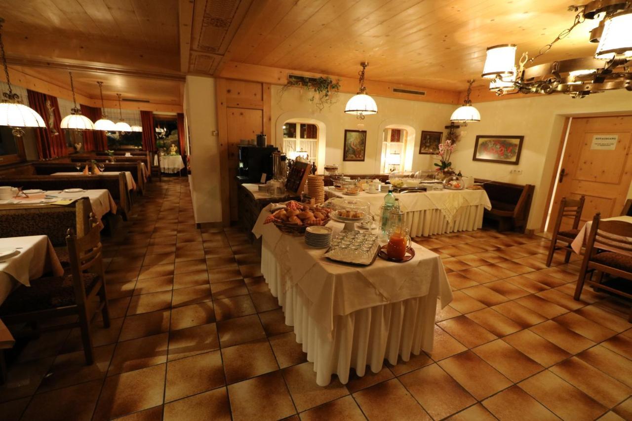 Hotel Schoene Aussicht คาร์ทิทช์ ภายนอก รูปภาพ